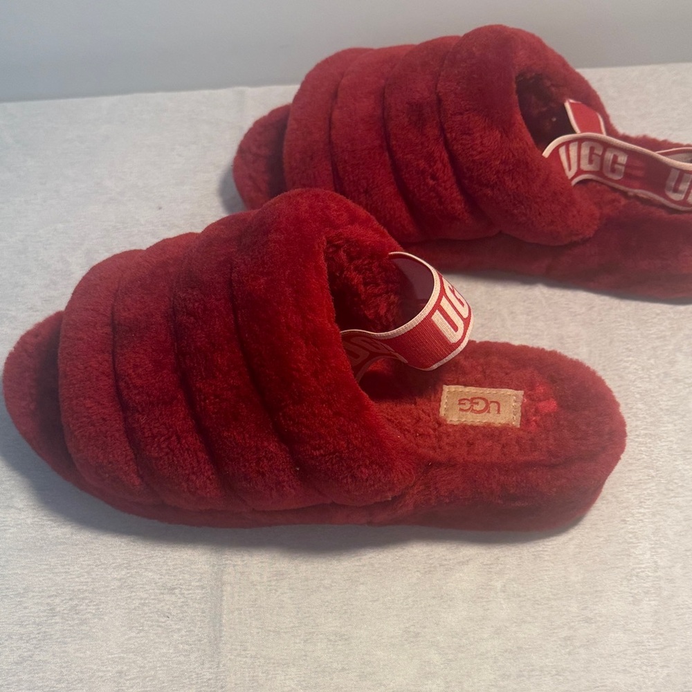 UGG Scarlet Plush Slides